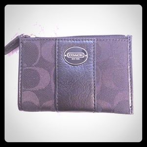 Small coach wallet/keychain